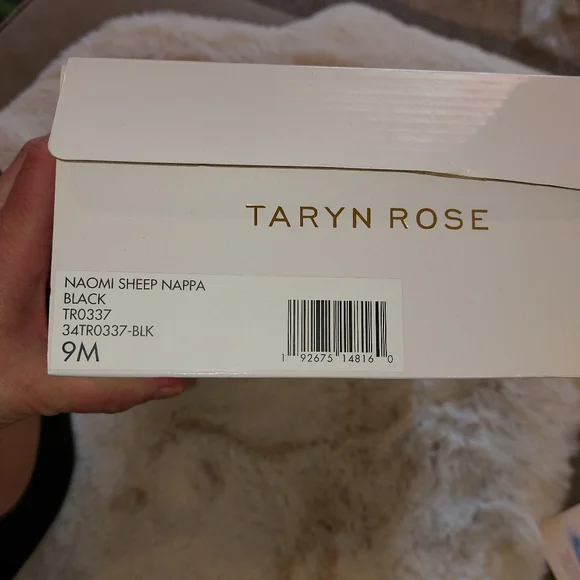Tayrn Rose, 9M Naomi black kitten heel pumps - Picture 4 of 4